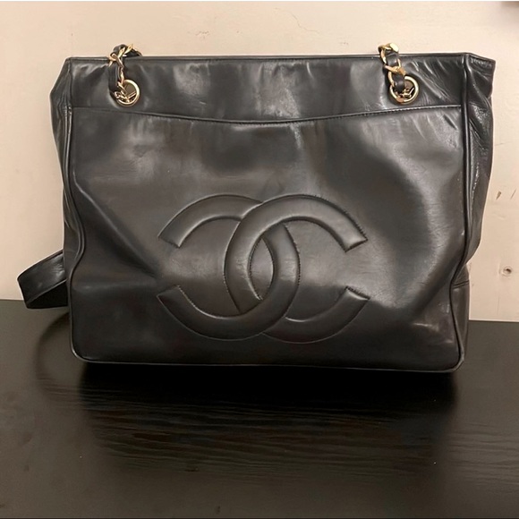 Vintage Chanel Leather Tote - Picture 2 of 7